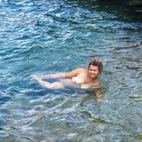 Pic #3 Sexy Moment In The Sea
