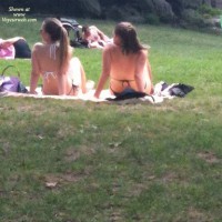 Pic #5 Girls In Central Park