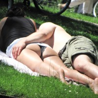 Pic #6 Hyde Park Couple