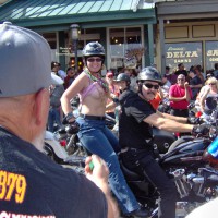 Pic #7 Street Vibrations
