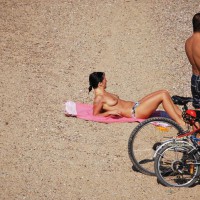 Pic #4 Bcn Topless