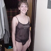 Midwest Hometown Girl - See Through, Brunette, Close-Ups, Lingerie, Bush Or Hairy