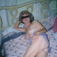 My very small tits - blondie