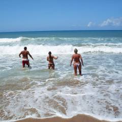 Medium tits of my girlfriend - tiotitotito