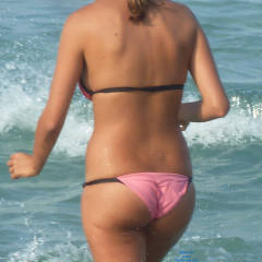 Pic #7 Italian Beach Asses..Not Nude But Good - Beach