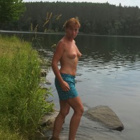 Medium tits of my wife - Sooo Hot !!!