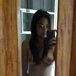 What To Wear - Brunette, Dressed, Wife/Wives