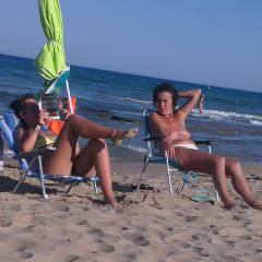 Pic #3 En la Playa 2 - Beach