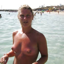 Very small tits of a co-worker - Sexy uk girl