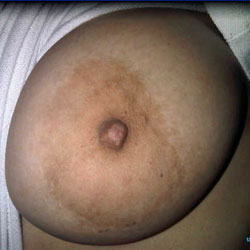 Pic #2 Las Tetas de Odalis - Big Tits, Close-ups