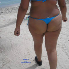 Pic #3 Una Ex Parte 2 - Beach, Bikini Voyeur