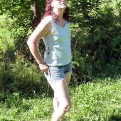 Pic #1 Outdoor Strip - Redhead