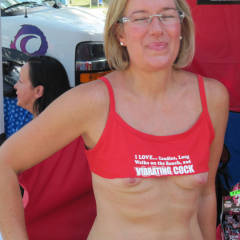 Pic #3 Suz Posed At Nudes a Poppin - Big Tits