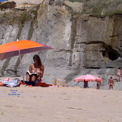 Pic #4 Naturists - Beach, Brunette