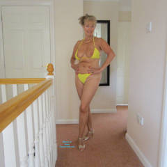 Pic #7 Linda Erotically In Yellow Bikini And Heels - High Heels Amateurs, Blonde, Bikini Voyeur, Big Tits, Mature