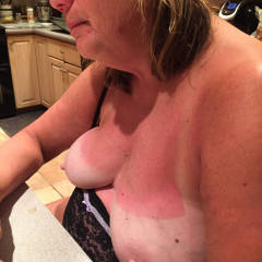 Pic #7 Just Showing Off - Big Tits