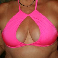 Medium tits of my wife - steph 