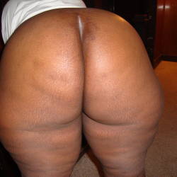 My girlfriend's ass - Gail