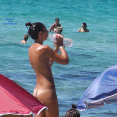 Pic #8 Summer - Beach, Brunette