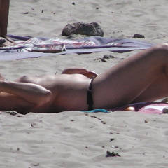 Pic #5 Summer - Beach, Brunette