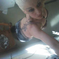 Pic #3 Rozsa Got Horny - Blonde