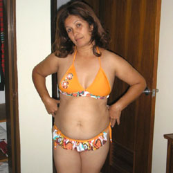 Pic #4 La Enfermera Maracucha VII - Brunette