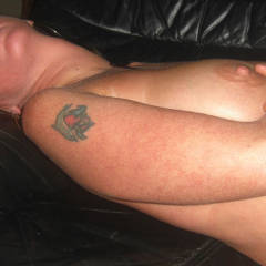 Pic #6 Dutch Milf Exposed - Big Tits