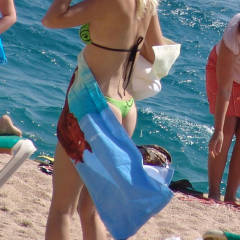 Pic #8 Green Thong - Beach, Bikini Voyeur, Blonde