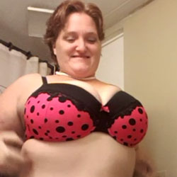 Pic #4 Shower Time For The Wife - Big Tits, Wife/wives