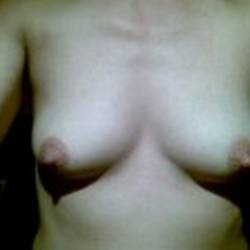 Medium tits of my room mate - Honey