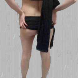 Pic #3 Paola In Giro Per Casa