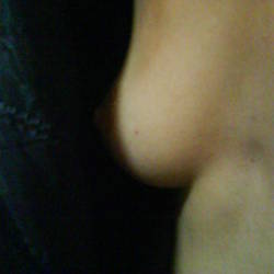 Medium tits of my room mate - Liza