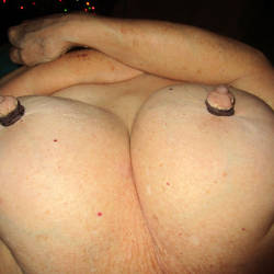 Pic #3 In A Bind - Big Tits