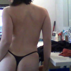 Pic #4 Pose - Brunette
