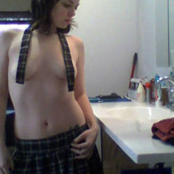 Pic #1 Pose - Brunette