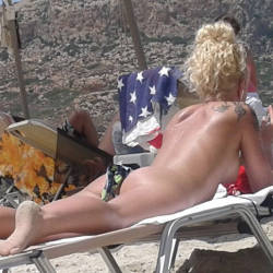 Pic #3 Beauty - Beach Voyeur, Blonde