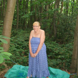 Pic #1 Susan Outdoors - Nature, Mature, Big Tits, Bbw