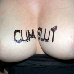 Medium tits of my girlfriend - Cumslut