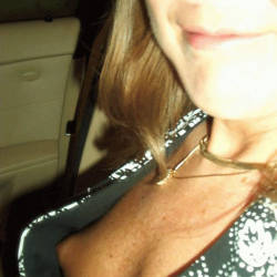 Pic #1 Sexy Christi - Medium Tits, Wife/wives