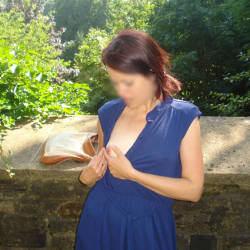 Pic #1 Walkabout In Britain - Redhead, Shaved