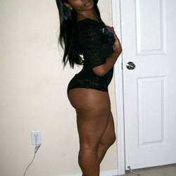 Pic #1 Like To Show That Ass - Ebony, High Heels Amateurs