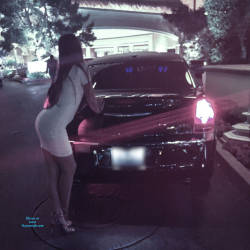 Pic #1 Mexican MILF Going Out In Vegas - Brunette, Firm Ass, High Heels Amateurs