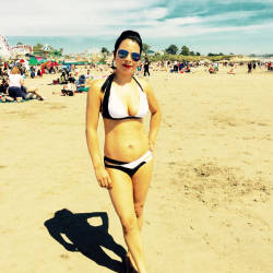Pic #3 Hot Indian Woman in Bikini - Brunette