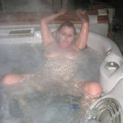 Pic #4 Hot Tub - Big Tits