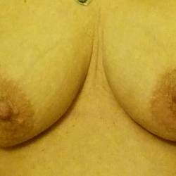 Medium tits of my girlfriend - Anne