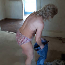 Pic #1 Fun In An Empty House 
