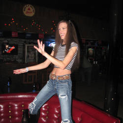 Pic #5 Derby Day - Brunette
