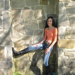 Pic #1 Derby Day - Brunette