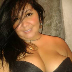 Pic #5 La Peluquera Maracayera V - Brunette