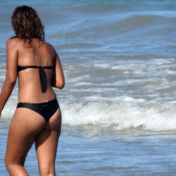 Pic #3 Sexy Girl In Recife City - Beach Voyeur, Bikini Voyeur